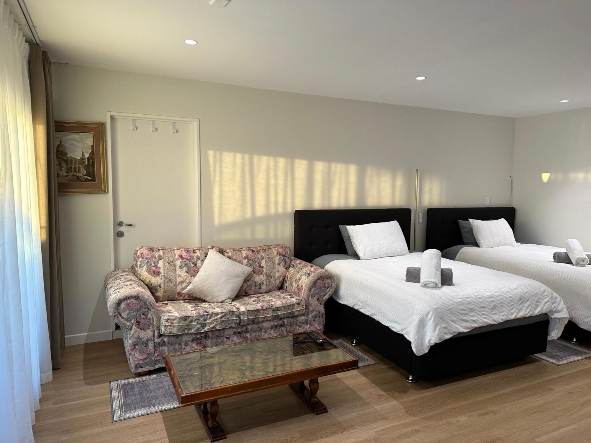 אגם טאופו Beautiful Lakeview Apartment מראה חיצוני תמונה