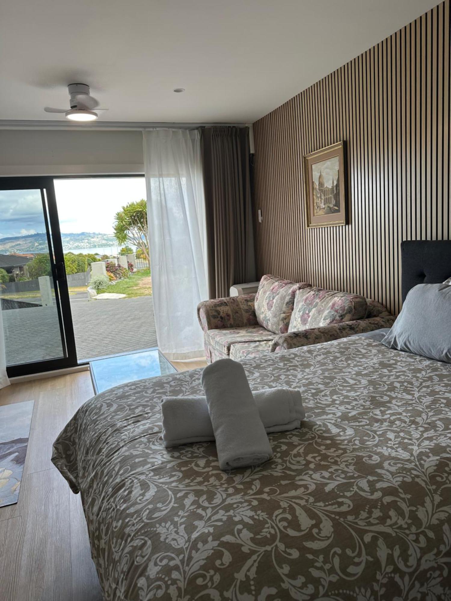 אגם טאופו Beautiful Lakeview Apartment מראה חיצוני תמונה